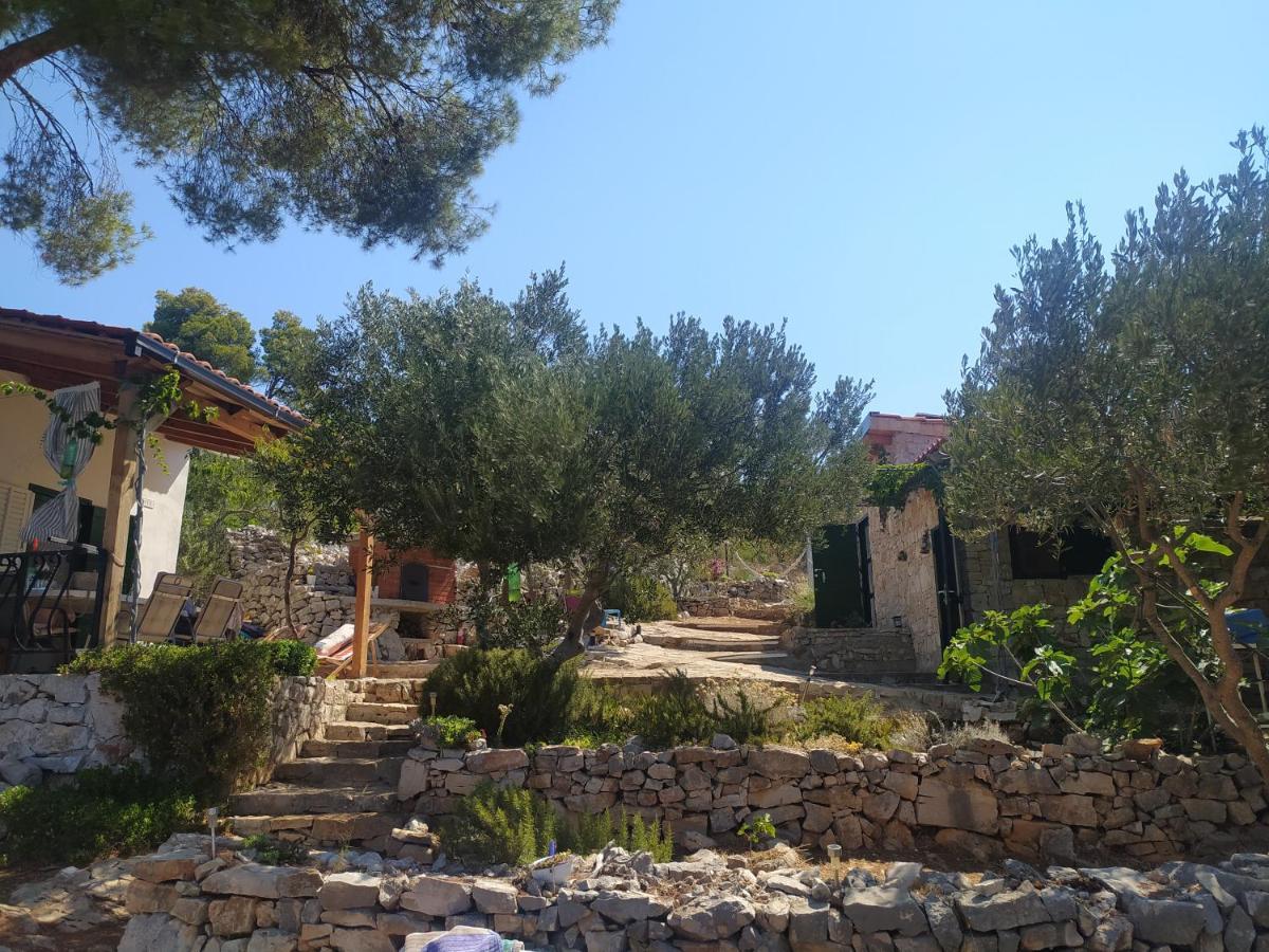 Robinson House Kata Villa Milna  Dış mekan fotoğraf