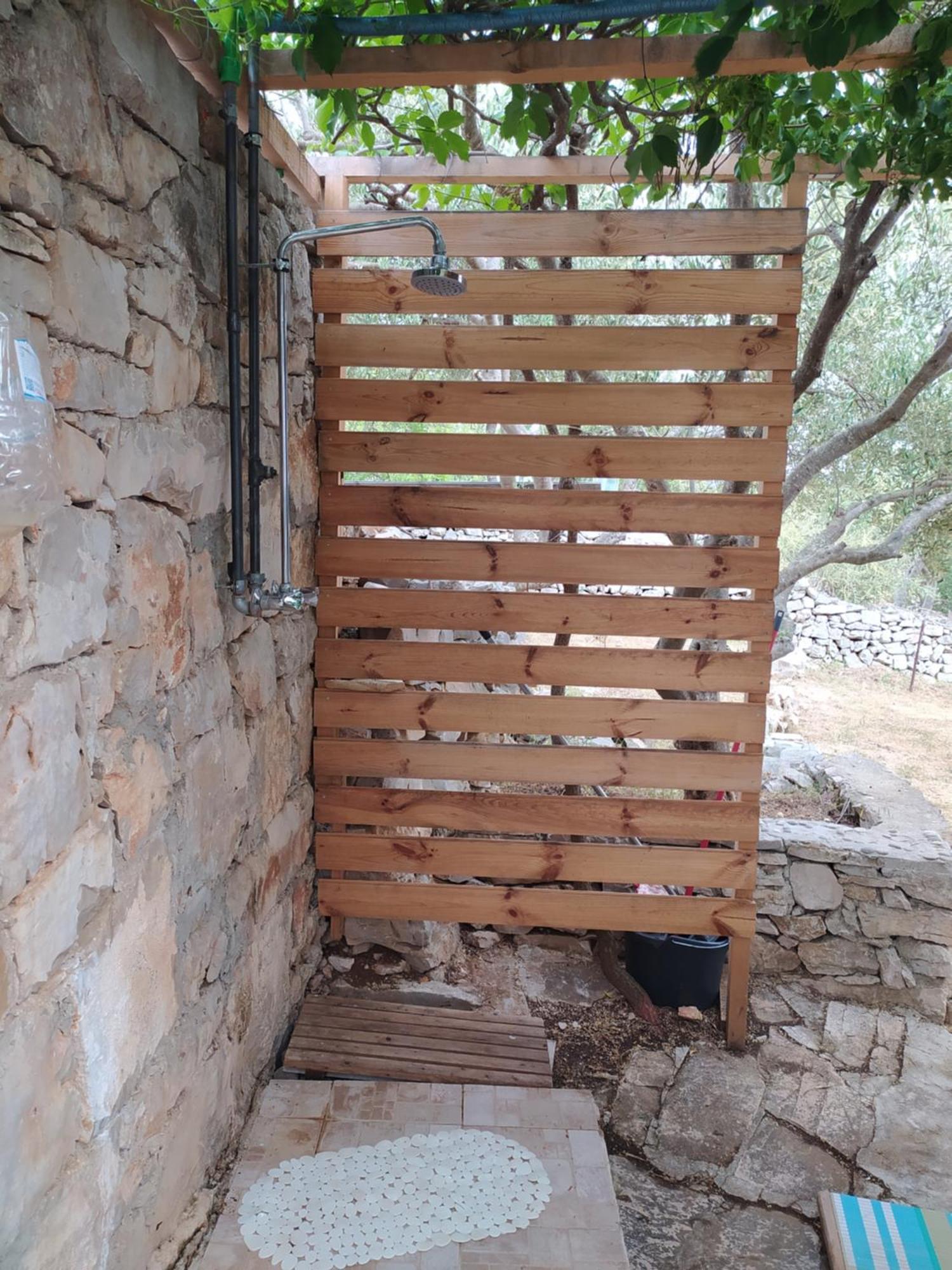 Robinson House Kata Villa Milna  Dış mekan fotoğraf