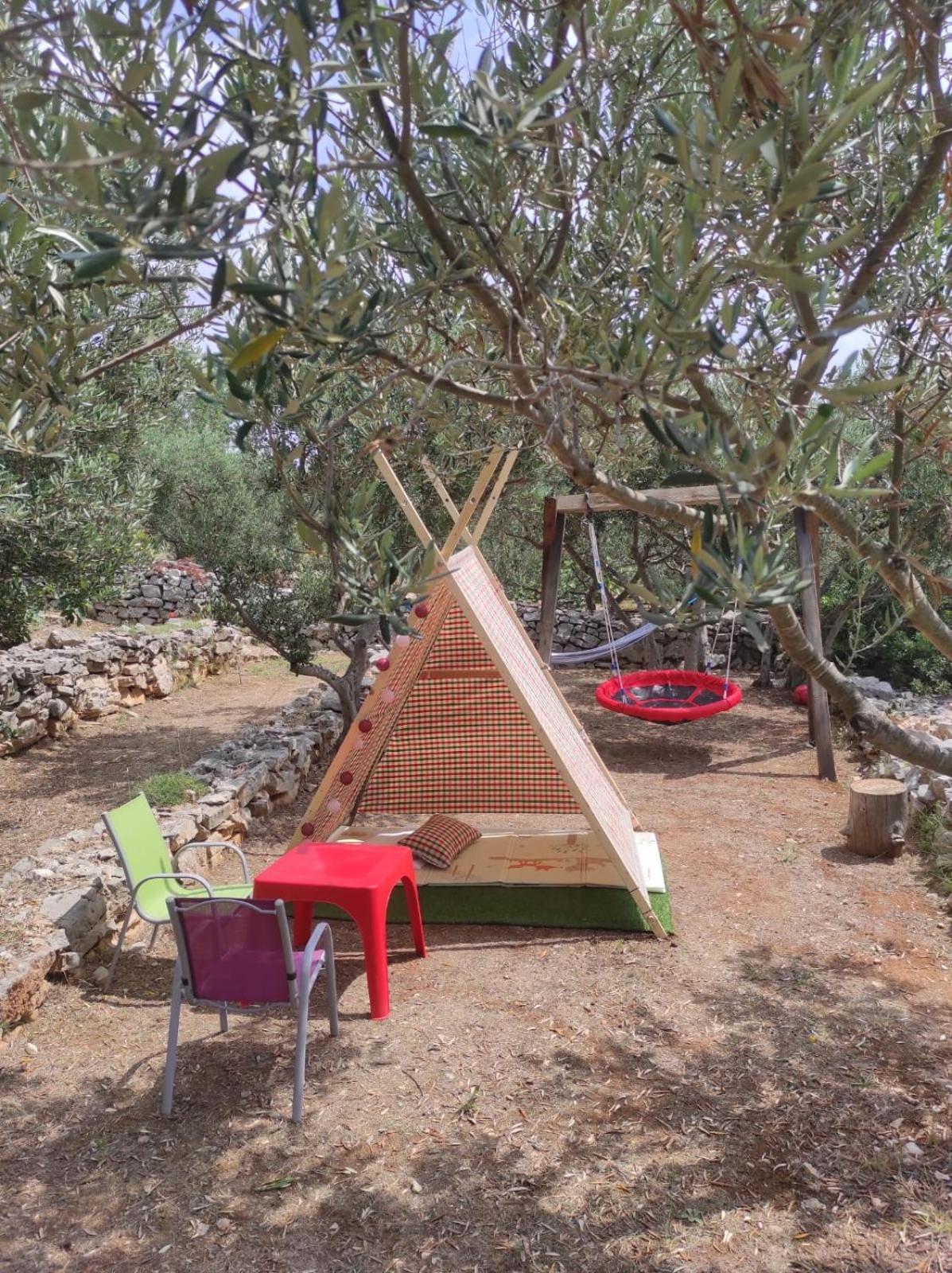 Robinson House Kata Villa Milna  Dış mekan fotoğraf