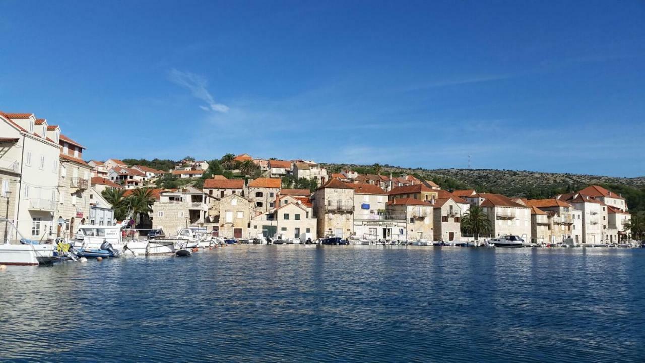 Robinson House Kata Villa Milna  Dış mekan fotoğraf