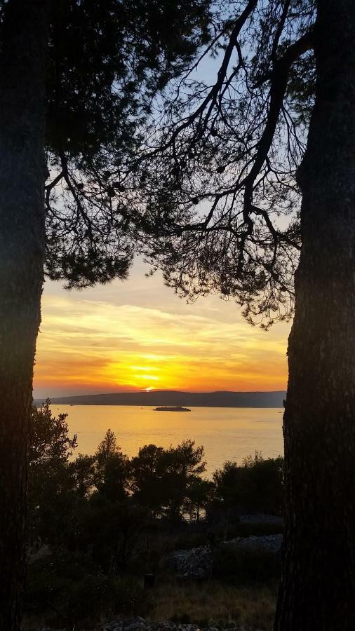 Robinson House Kata Villa Milna  Dış mekan fotoğraf